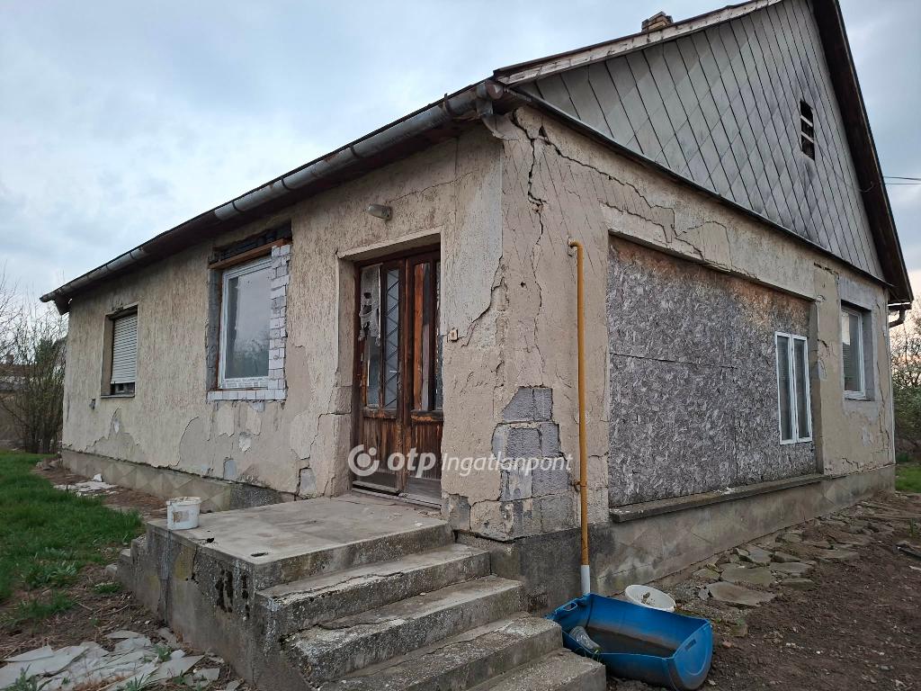 Eladó családi ház, Tiszavasvári, 3. kép
