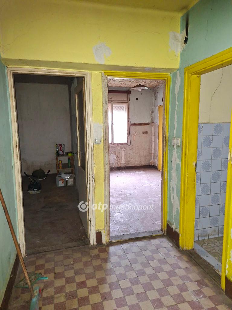 Eladó családi ház, Tiszavasvári, 4. kép
