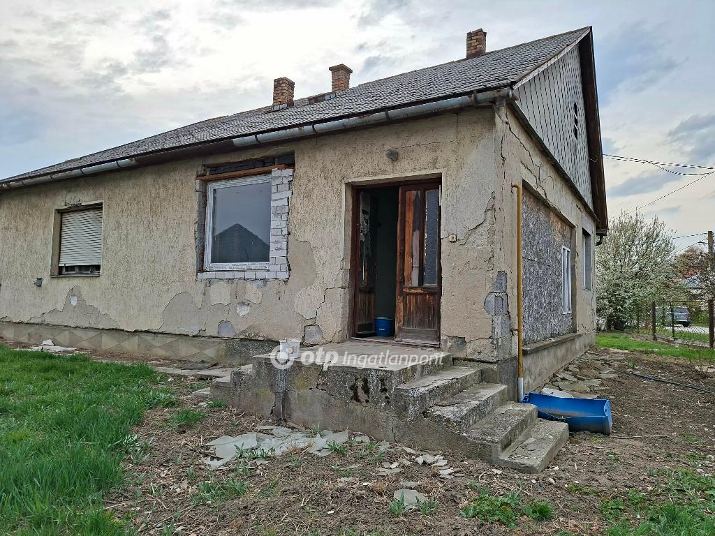 Eladó családi ház, Tiszavasvári, 12. kép