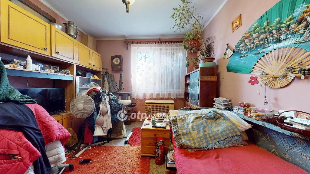Eladó családi ház, Levelek, 12. kép