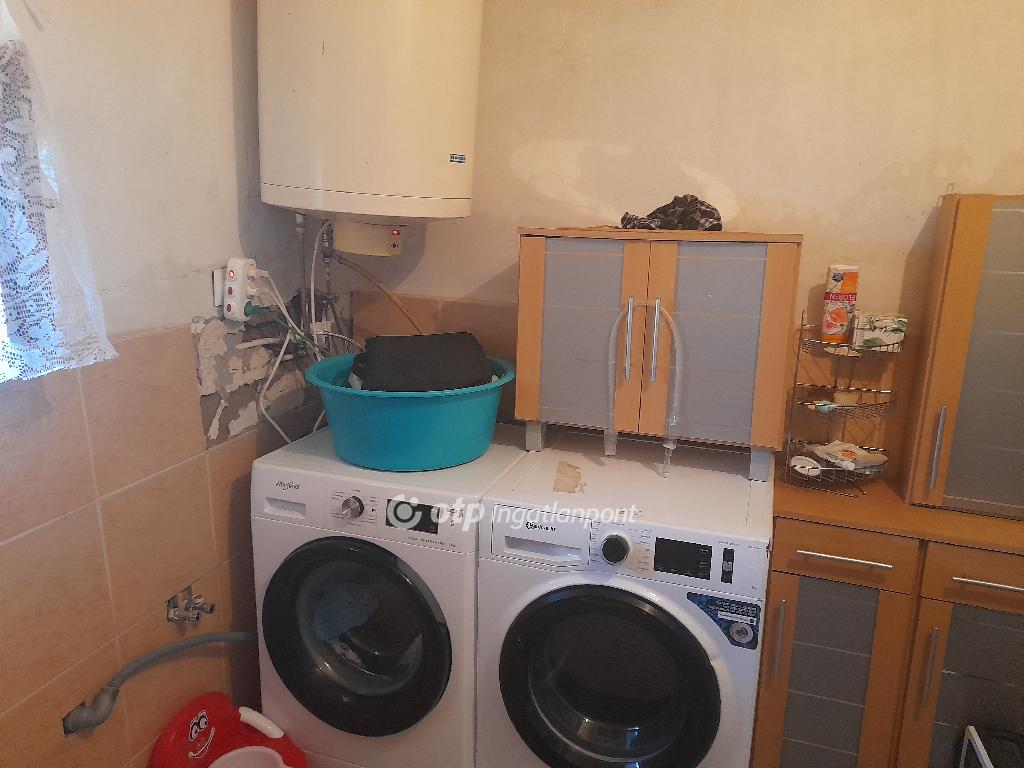 Eladó családi ház, Ajak, 10. kép