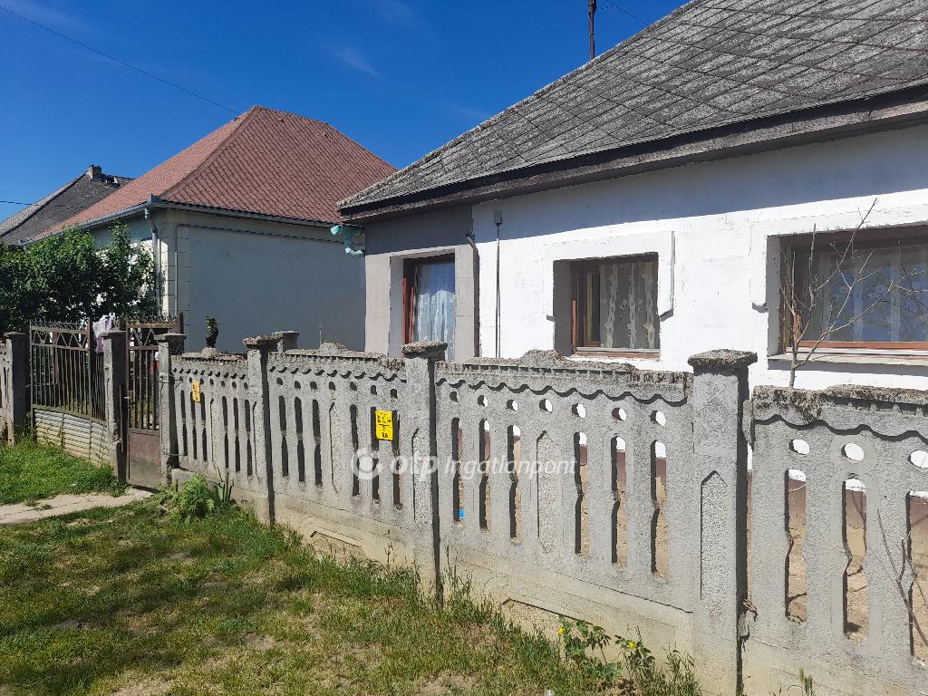 Eladó családi ház, Ajak, 12. kép
