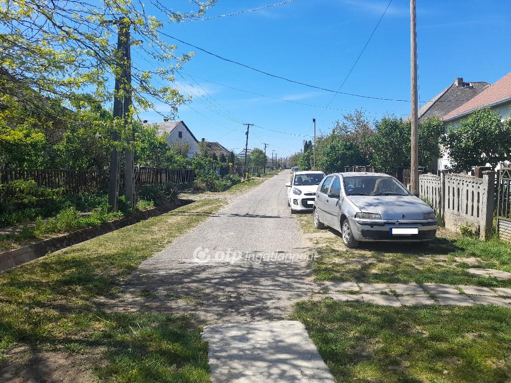 Eladó családi ház, Ajak, 13. kép