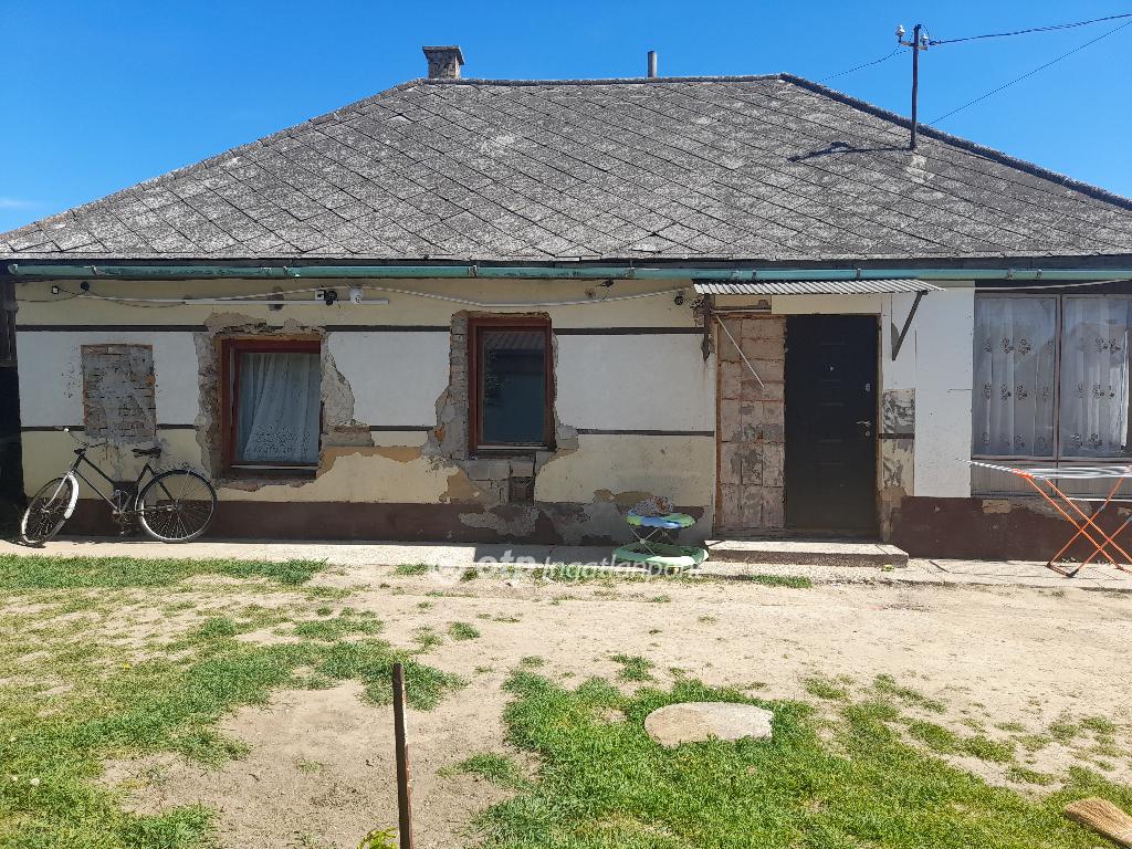 Eladó családi ház, Ajak, 14. kép