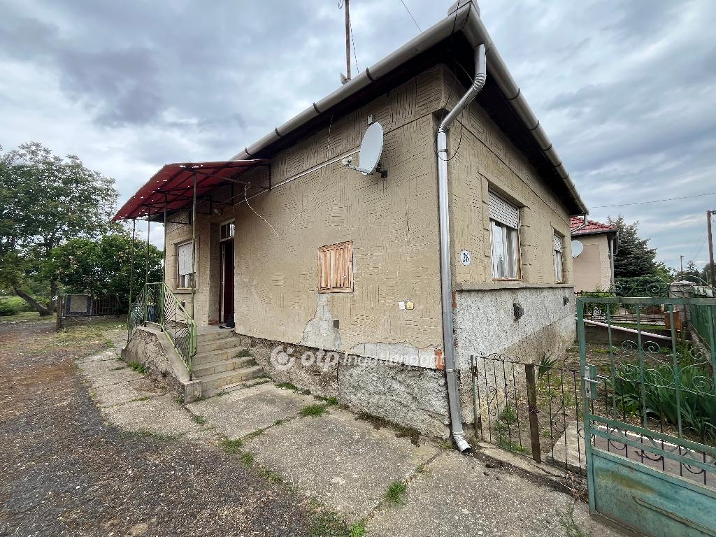 Eladó családi ház, Tiszanagyfalu
