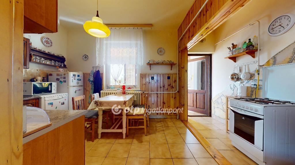 Eladó családi ház, Tyukod, 9. kép