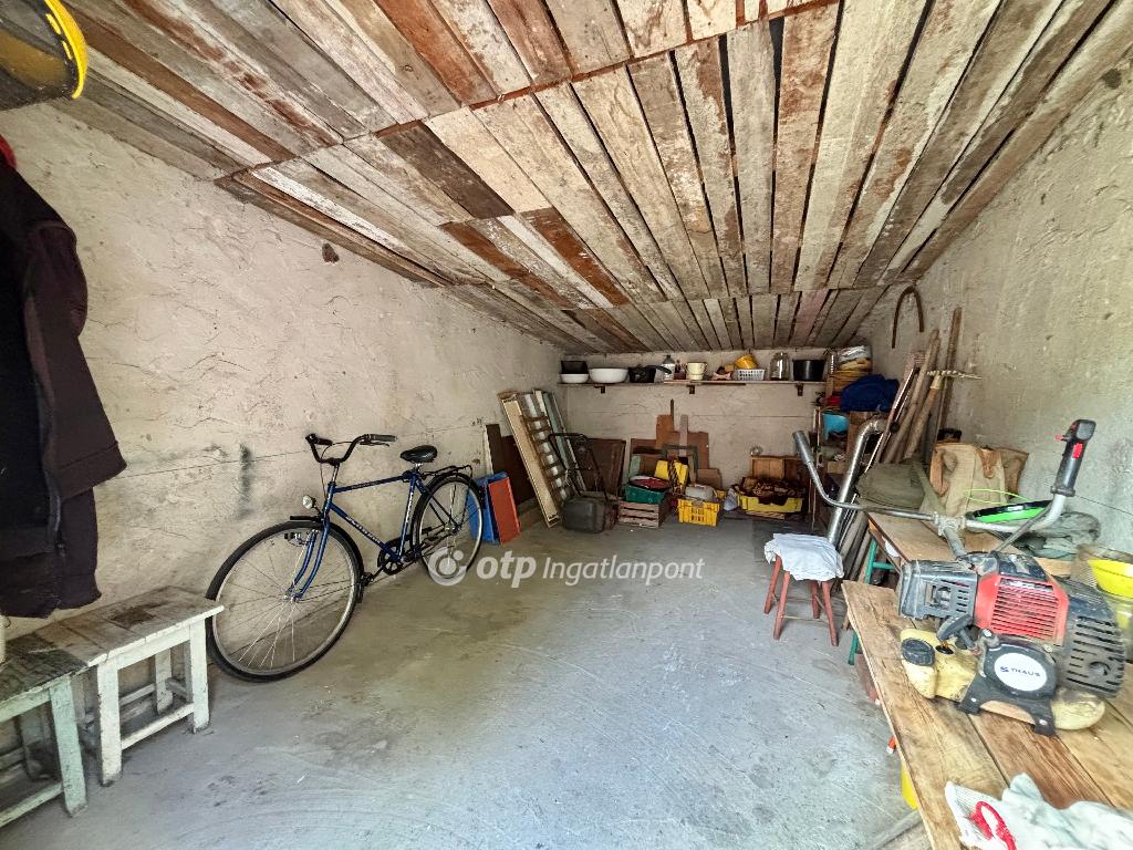 Eladó családi ház, Balkány, 13. kép