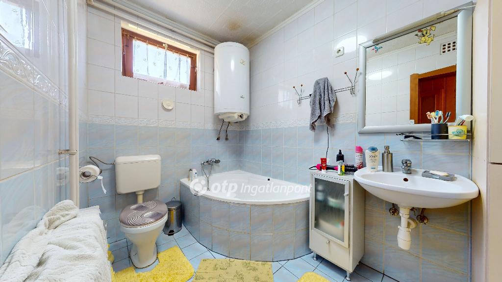 Eladó családi ház, Mátészalka, 9. kép