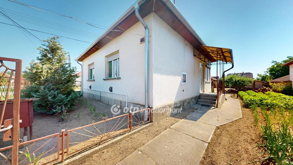 Eladó családi ház, Nagyecsed