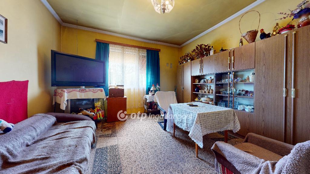 Eladó családi ház, Szakoly, 6. kép