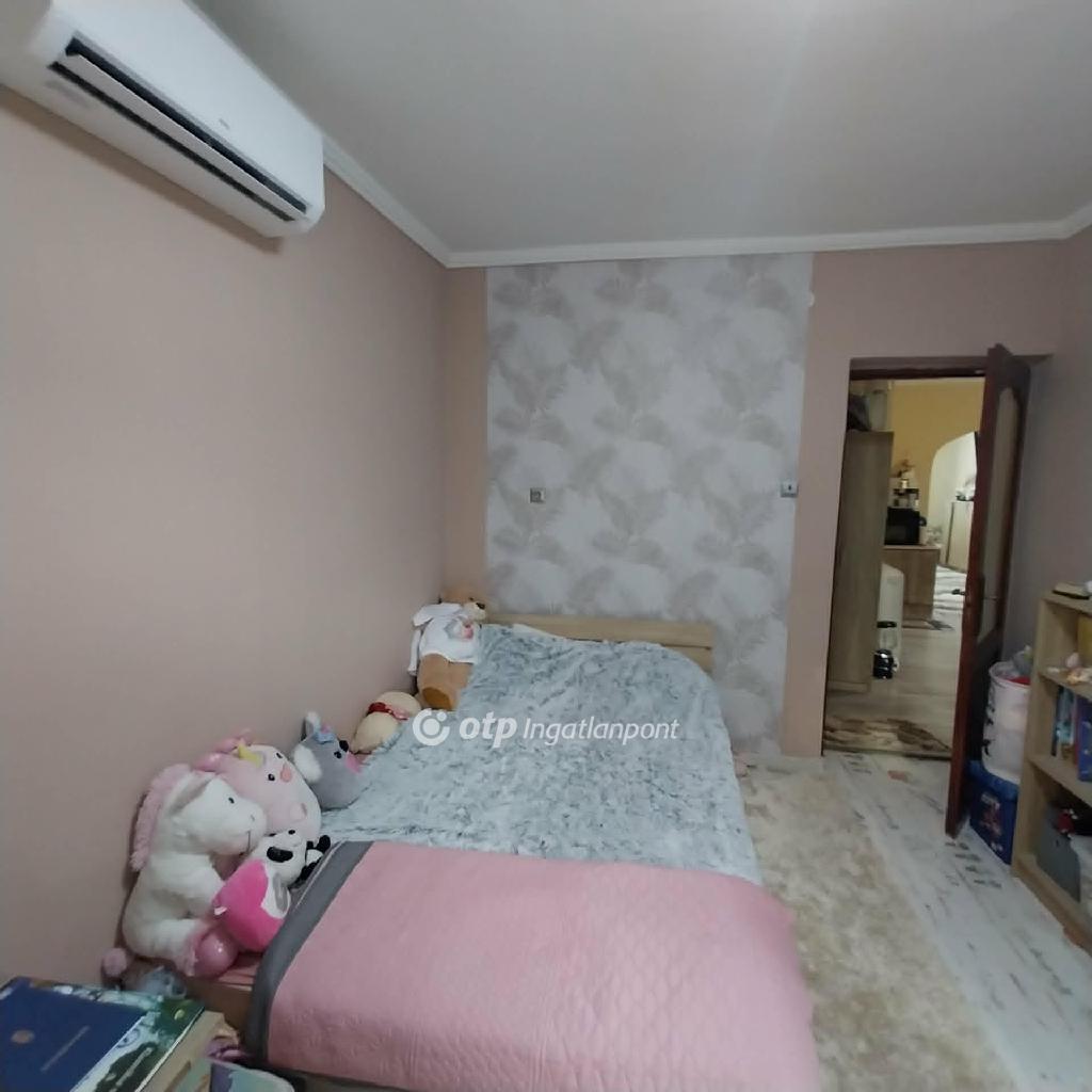 Eladó családi ház, Nyíregyháza, 4. kép