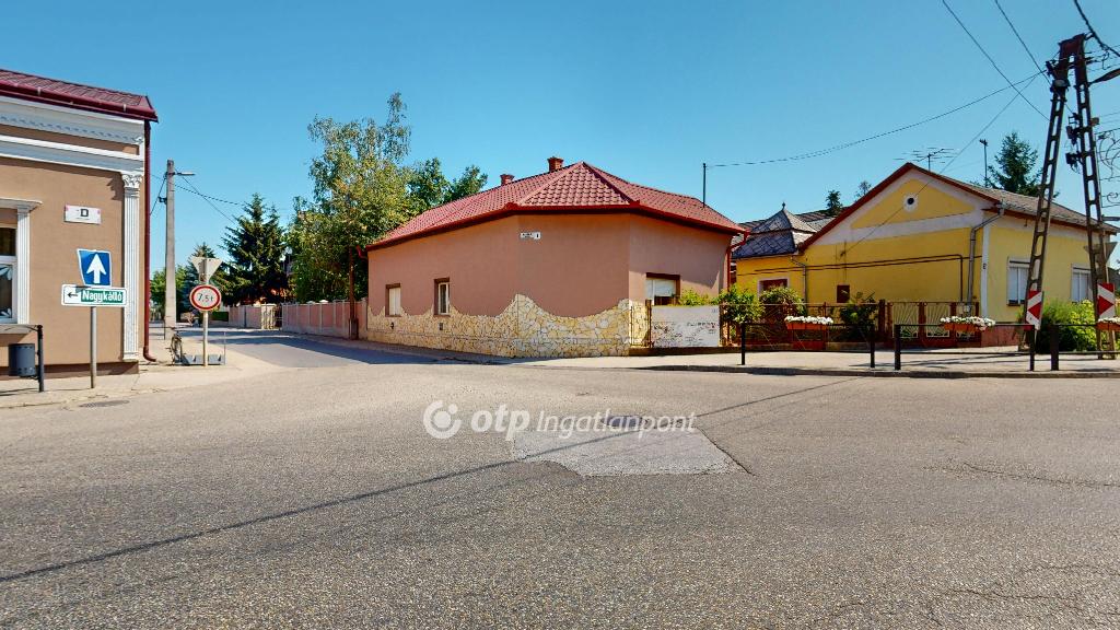 Eladó családi ház, Balkány, 18. kép