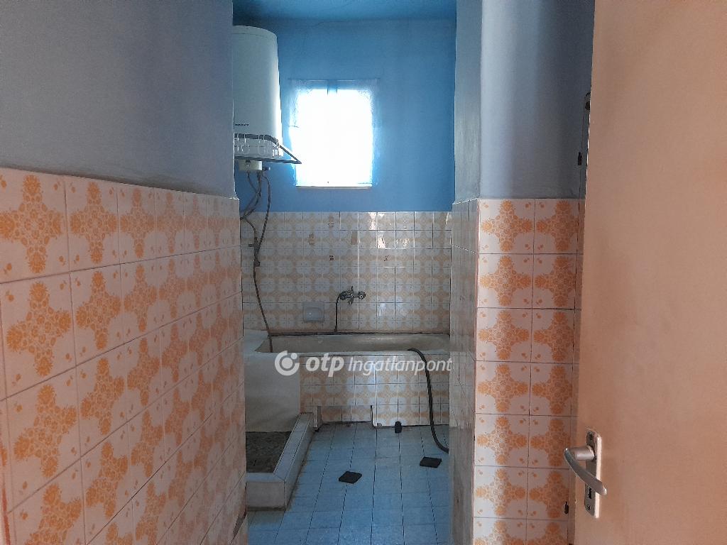 Eladó családi ház, Ajak, 20. kép