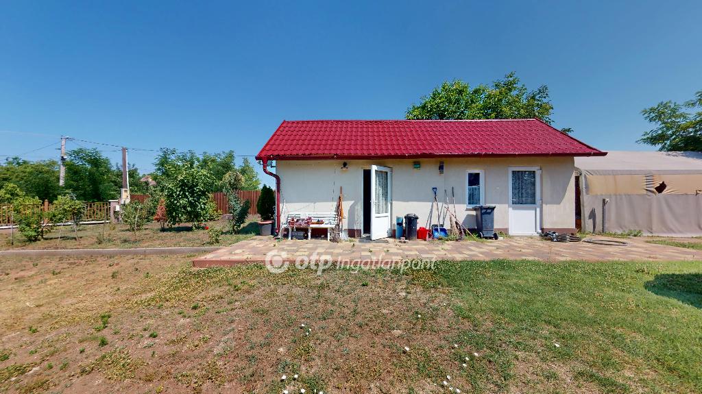 Eladó iroda, Balkány, 2. kép