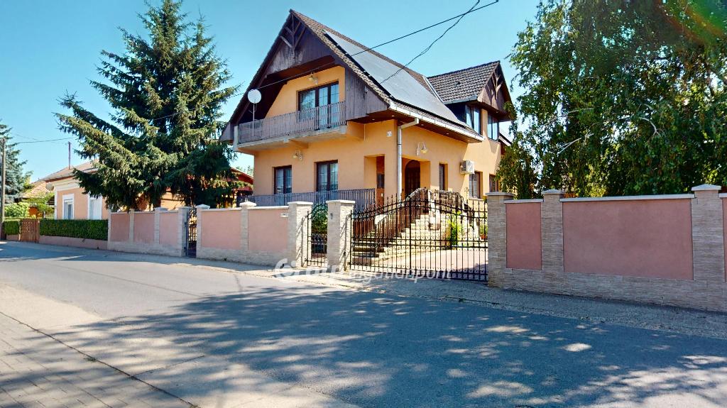 Eladó családi ház, Balkány, 46. kép