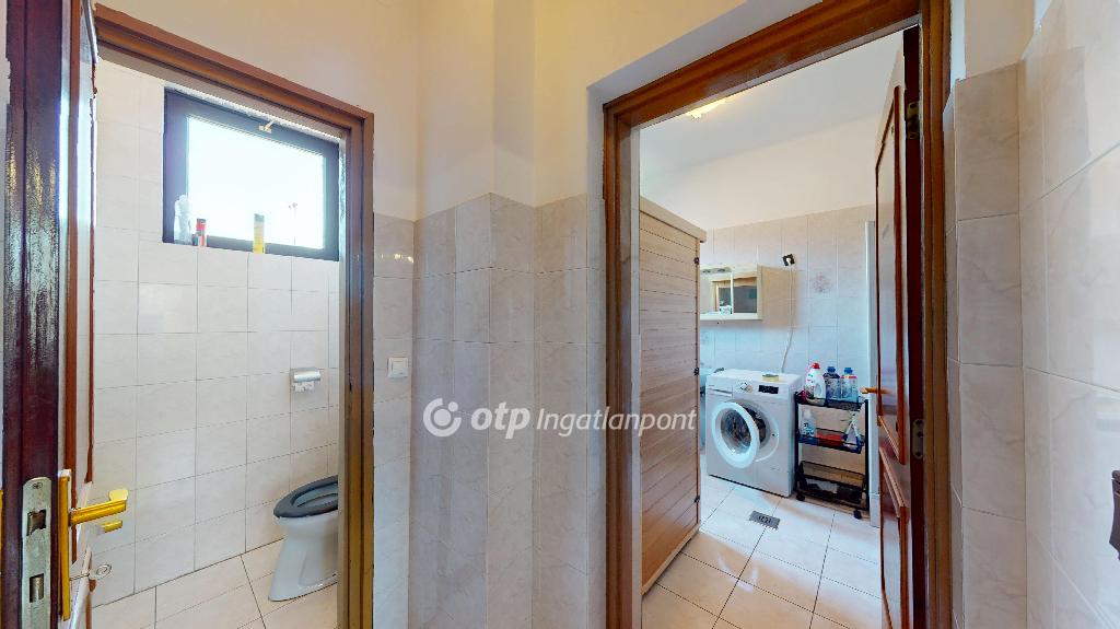 Eladó családi ház, Balkány, 10. kép