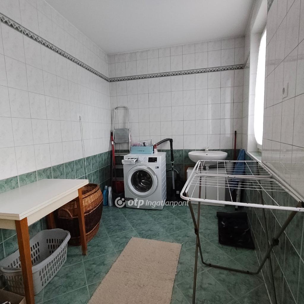 Eladó családi ház, Nyíregyháza, 30. kép