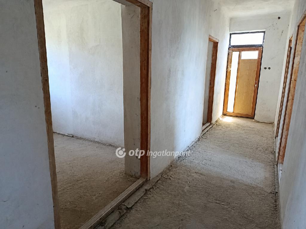 Eladó családi ház, Balkány, 10. kép