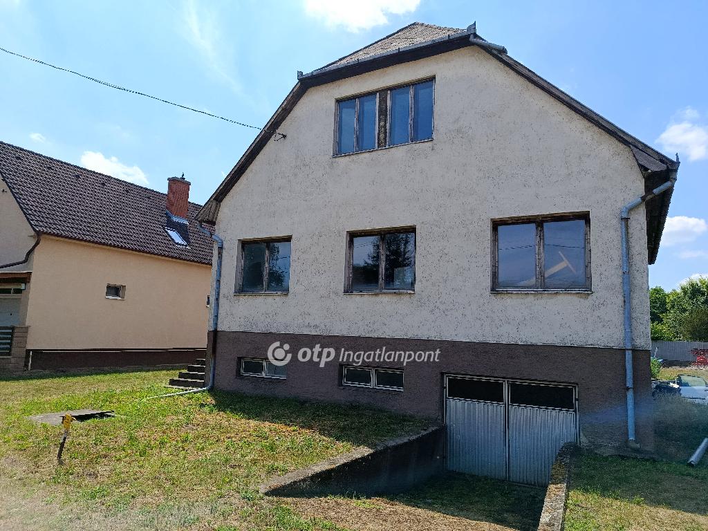 Eladó családi ház, Balkány, 3. kép