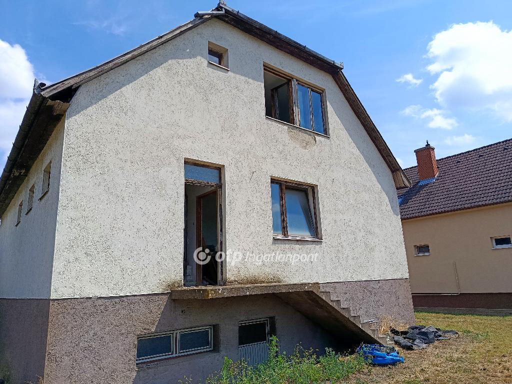 Eladó családi ház, Balkány, 6. kép