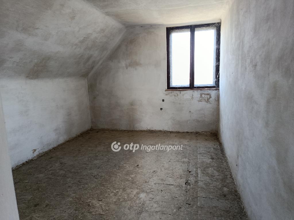 Eladó családi ház, Balkány, 14. kép