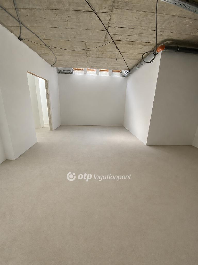 Eladó ipari ingatlan – Budapest, 22