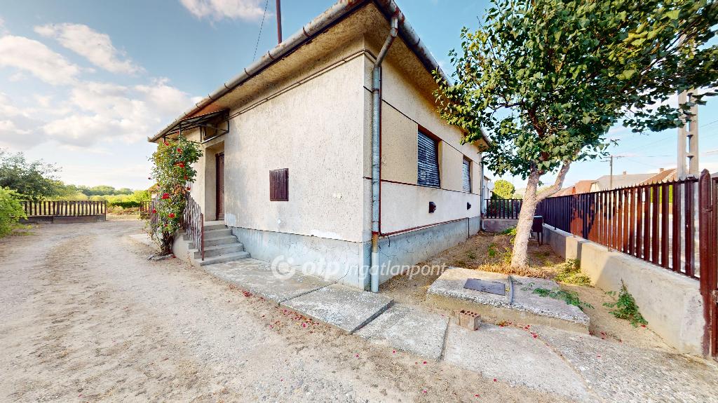 Eladó családi ház, Kölcse, 6. kép