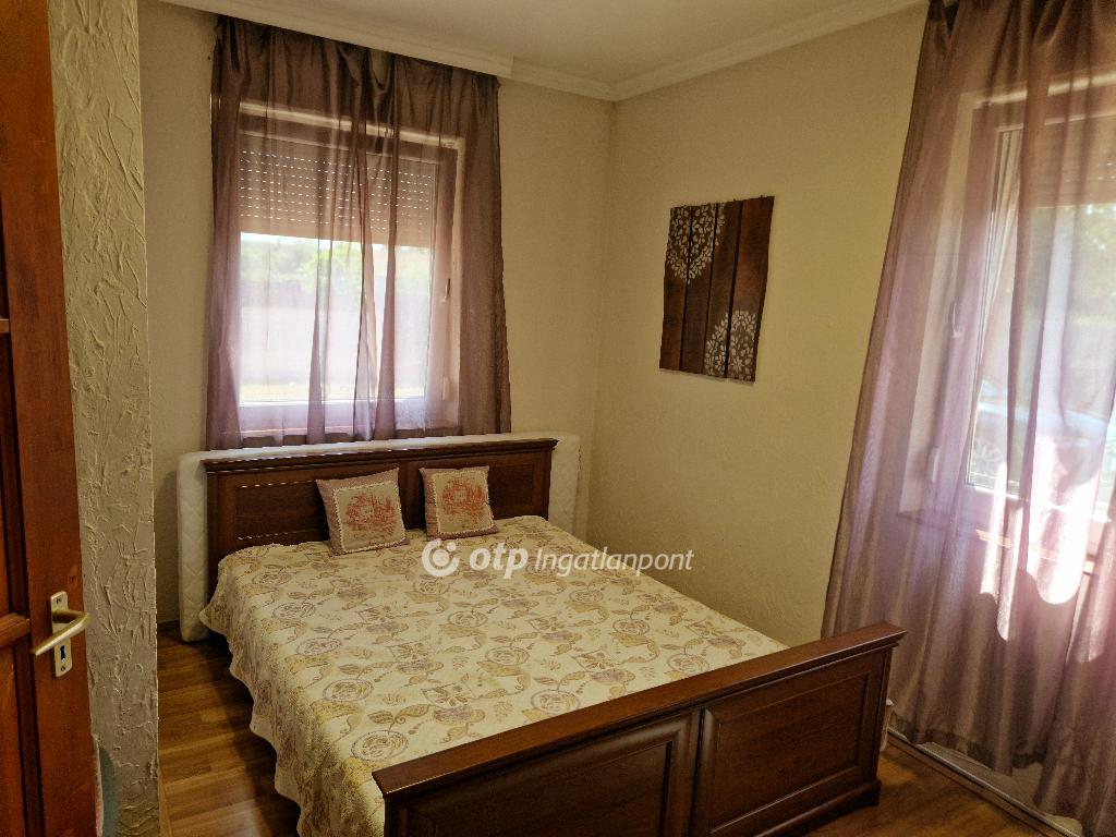 Eladó családi ház, Balkány, 9. kép