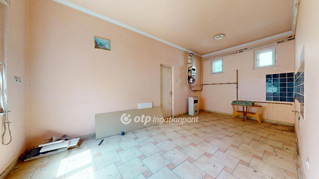 Eladó családi ház, Tiszalök, 13. kép
