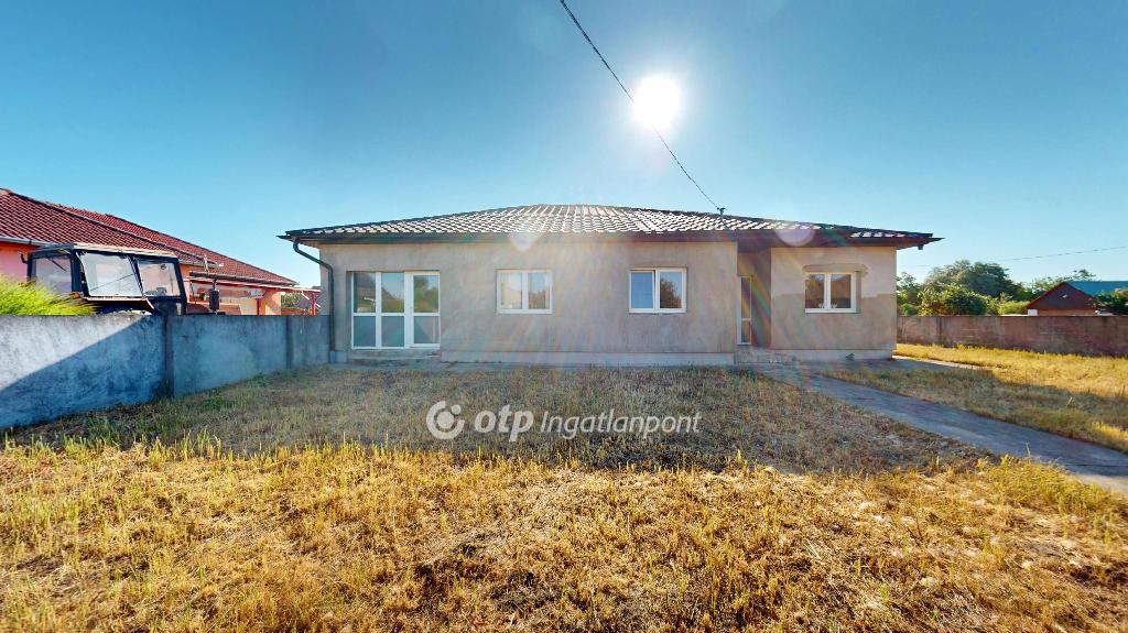 Eladó családi ház, Dombrád, 13. kép