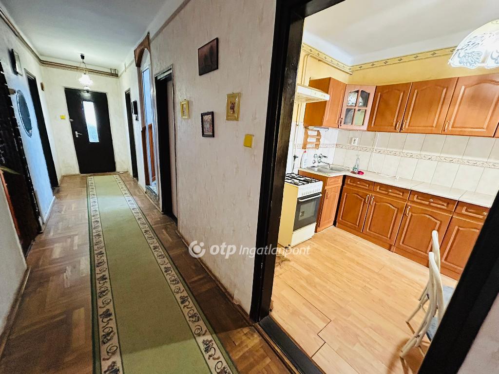 Eladó családi ház, Gávavencsellő, 8. kép