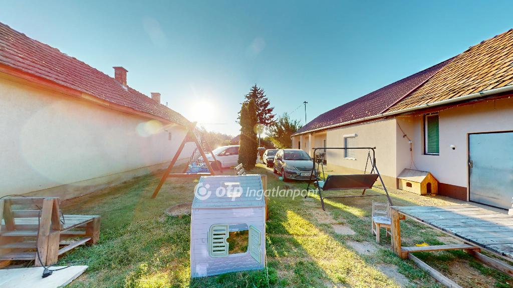 Eladó családi ház, Piricse, 23. kép