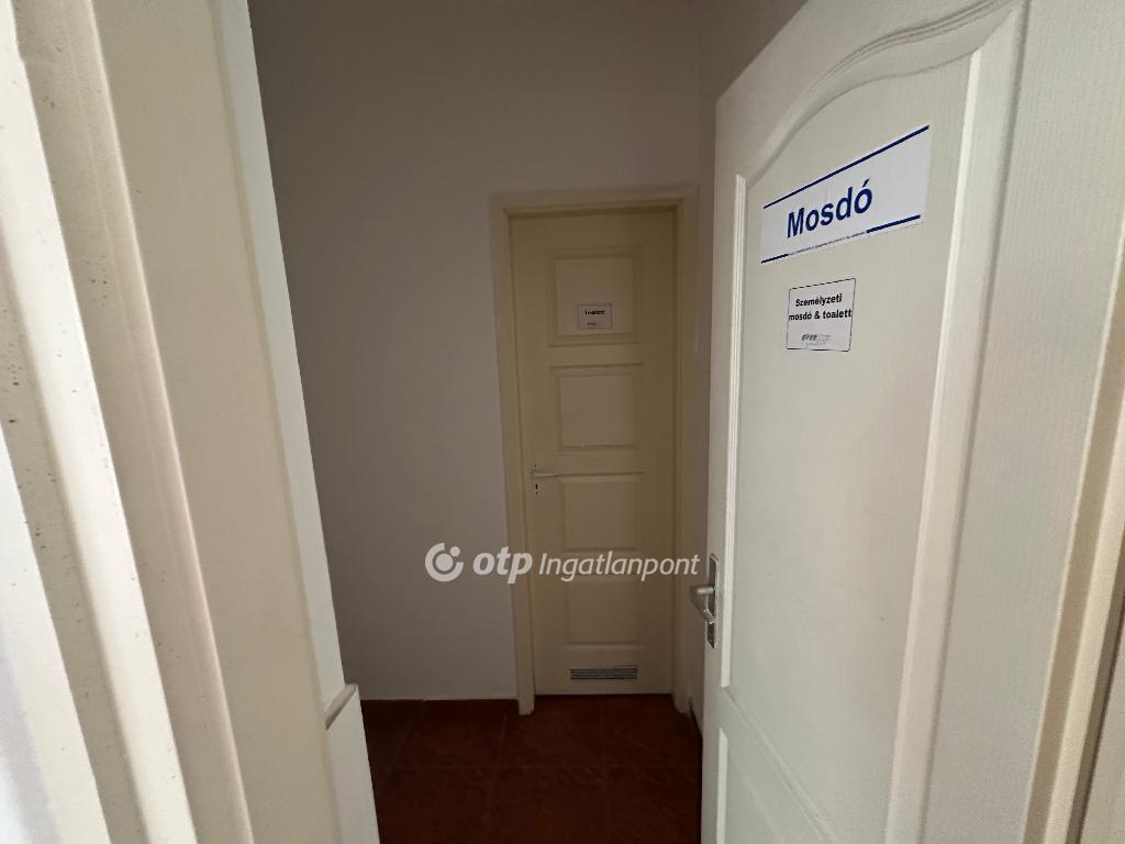 Eladó üzlethelyiség, Nyíregyháza, 10. kép