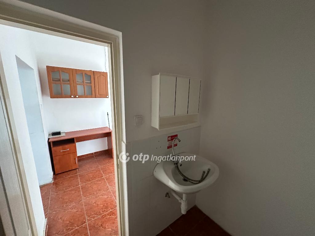 Eladó üzlethelyiség, Nyíregyháza, 13. kép