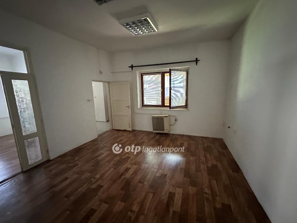 Eladó üzlethelyiség, Nyíregyháza, 31. kép