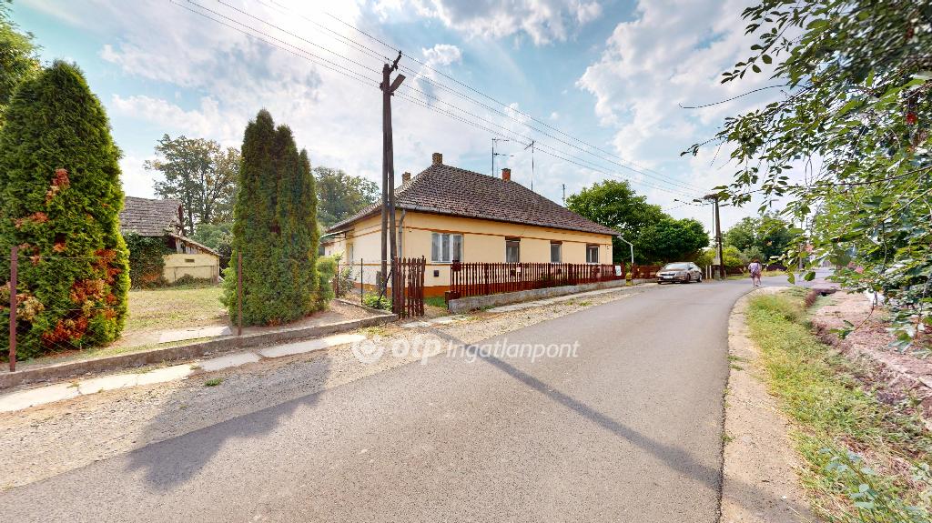 Eladó családi ház, Kölcse, 17. kép