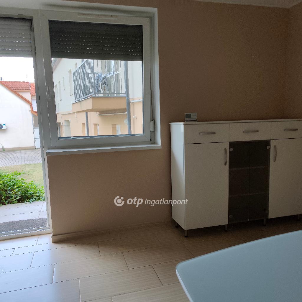 Kiadó lakás, Nyíregyháza, 3. kép