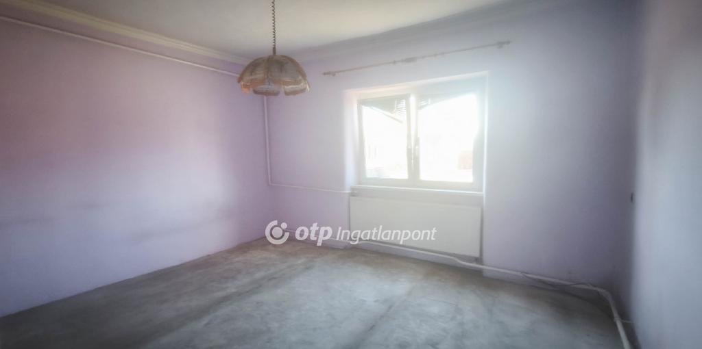 Eladó családi ház, Tiszadada, 3. kép