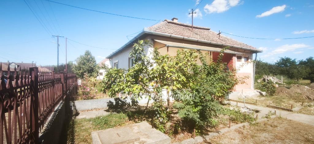 Eladó családi ház, Tiszadada, 2. kép