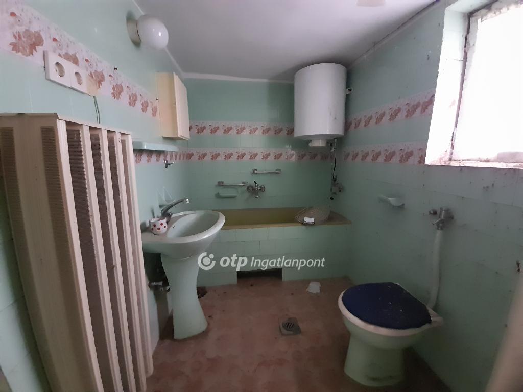 Eladó családi ház, Tiszakanyár, 6. kép