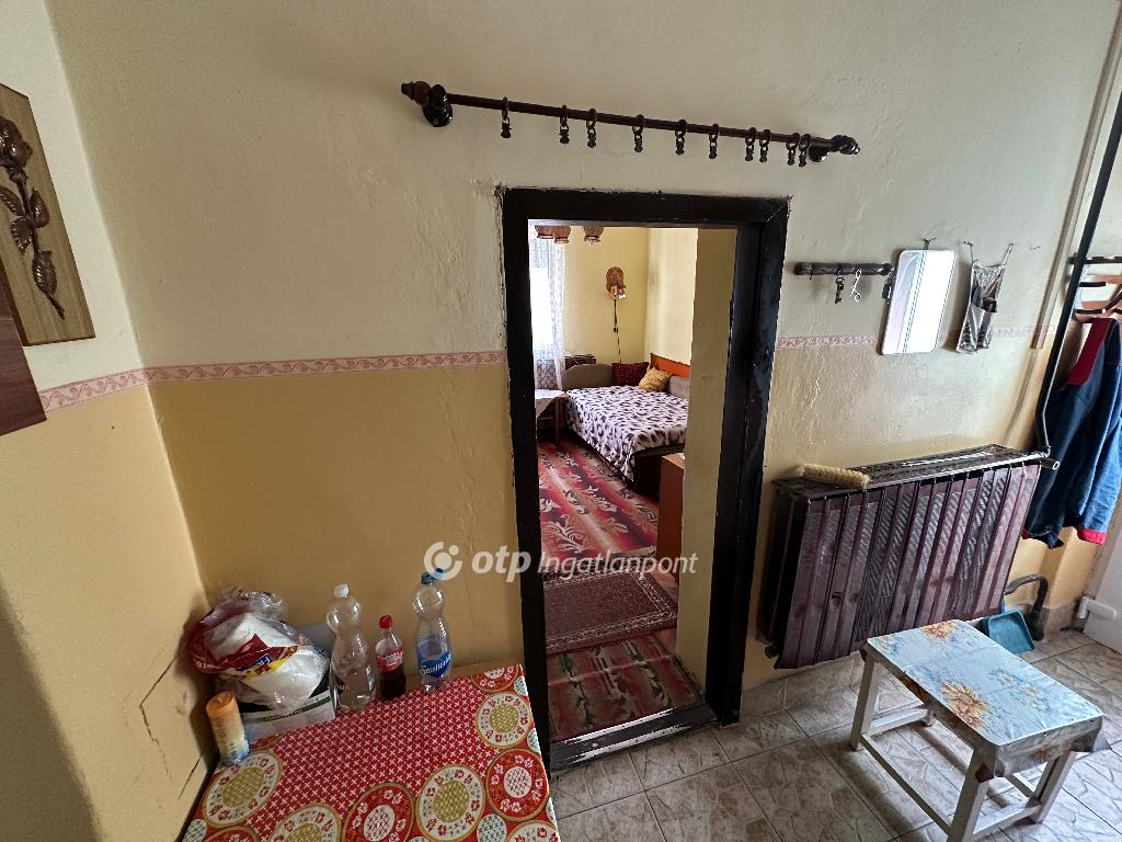 Eladó családi ház, Apagy, 5. kép