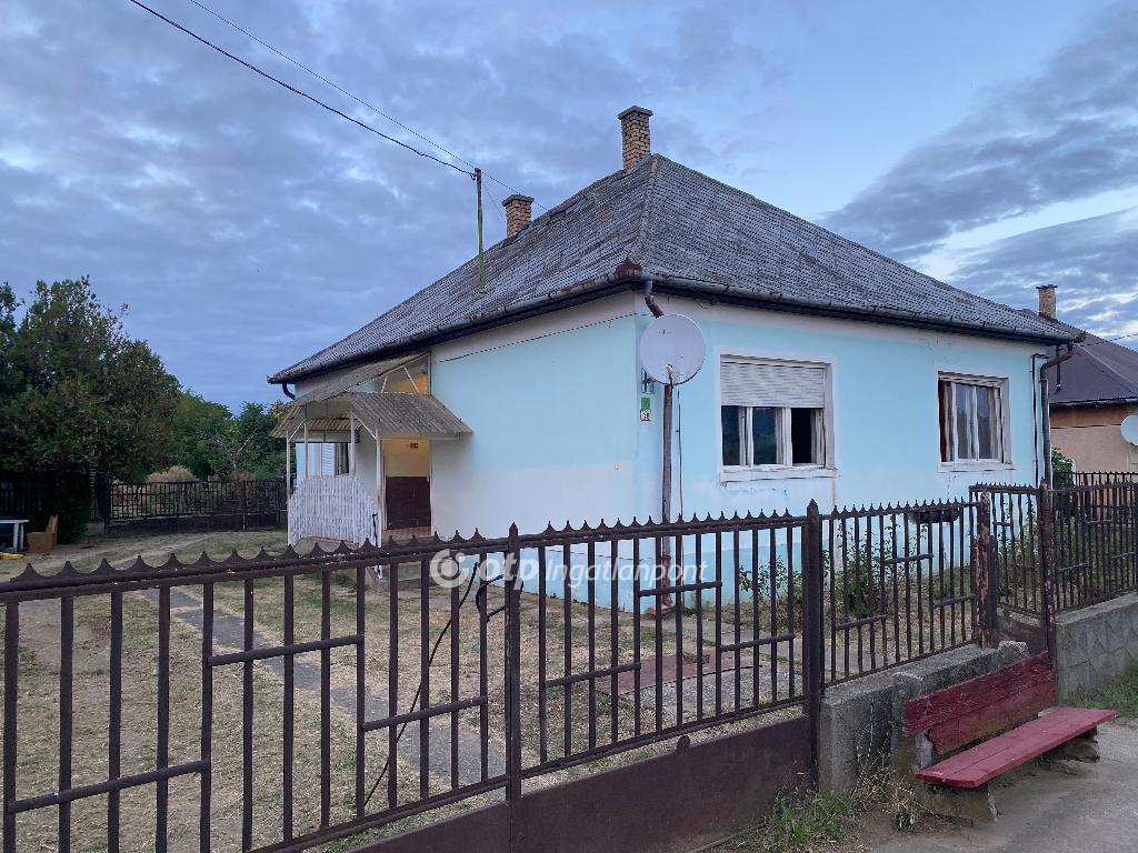 Eladó családi ház, Nyírtass