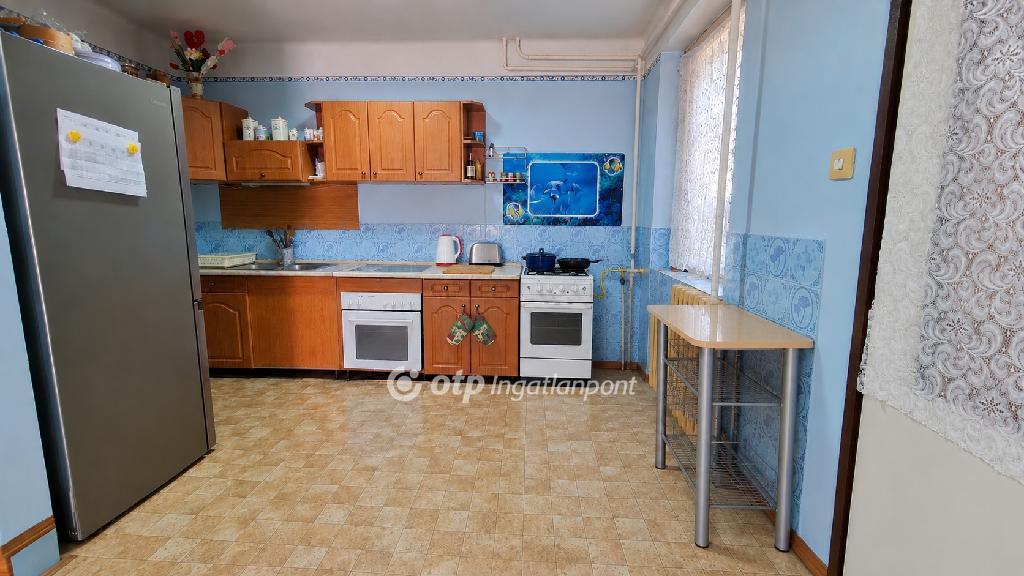 Eladó családi ház, Vaja, 5. kép