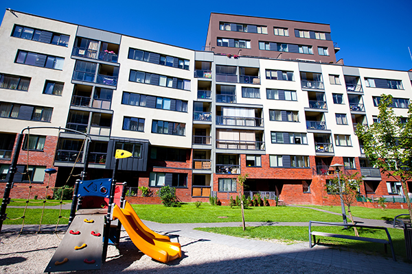 Otthonteremtési akcióterv: kiderült, hogyan vehető igénybe az illetékmentesség és az 5 százalékos áfa