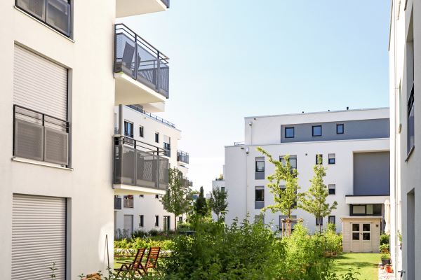 egyensulyat-tartva-szukul-az-ujlakas-piac