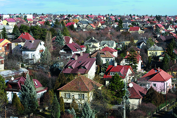 Versenybe szállhatnak a vidék ingatlanárai a budapestiekkel?