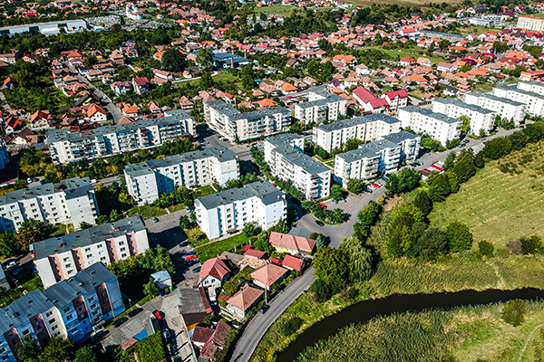 Évtizedek óta nem váltottak annyian lakóhelyet, mint tavaly